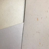 Papel com brilho